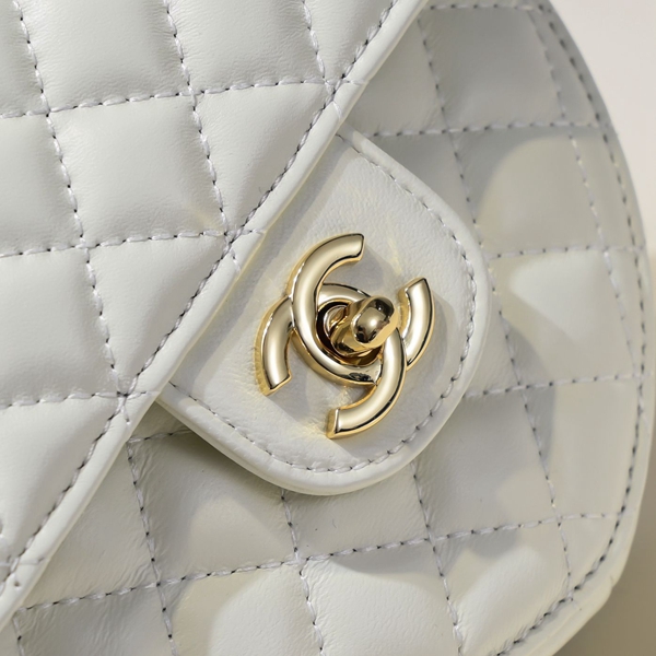 シャネルバッグ素材ディテール